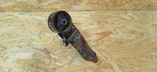  Подушка крепления двигателя Toyota Yaris 1 Арт 20014