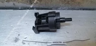  Выключатель концевой (концевик) Renault Duster 1 Арт 00056780, вид 2