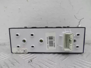 93570C1000 Кнопка стеклоподъемника Hyundai Sonata (LF) Арт 00198111, вид 2