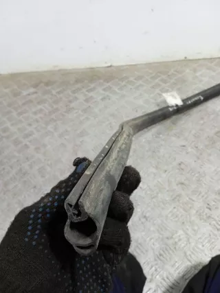  уплотнитель капота Volkswagen Touareg 1 Арт 46023035492, вид 2