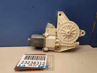 A2048200642 Моторчик стеклоподъёмника задний правый Mercedes C W204 Арт ZAP259908, вид 1