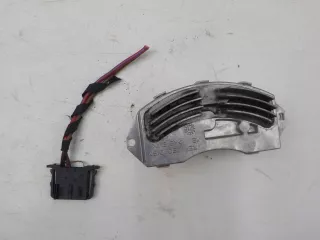 64119483928  Резистор печки BMW X5 E70 Арт 622195