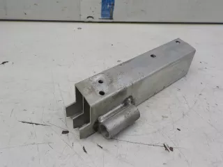 8R0807332B Крепление бампера заднего Audi Q5 2 Арт 624758, вид 2