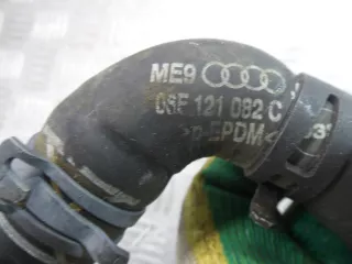 06E121082C Трубка охлаждающей жидкости пластиковая Audi A4 B8 Арт 00177314, вид 3
