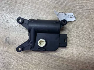 4F0820511,0132801358 Моторчик заслонки печки Audi A6 C6 (S6,RS6) Арт 00174636, вид 4