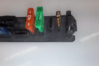 9637466280 , art837594 Крышка блока предохранителей Citroen C5 1 Арт 837594, вид 3