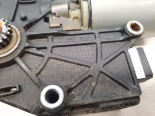 67617316536 Моторчик люка BMW 3 F30/F31/GT F34 Арт ZAP270893, вид 2