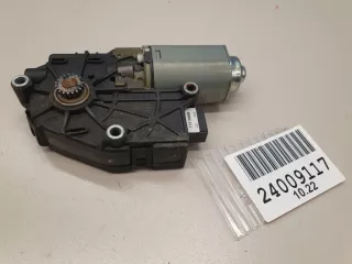 67617316536 Моторчик люка BMW 3 F30/F31/GT F34 Арт ZAP270893, вид 3