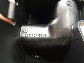 A2077570008 Кожух замка багажника Mercedes E C207 Арт Z220424, вид 4