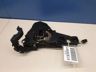 A1647601834 Кронштейн ручки двери передней правой Mercedes ML W164 Арт Z231404, вид 3