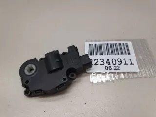 412650750 Моторчик заслонки отопителя Mercedes AMG GT c190 Арт Z247570, вид 1