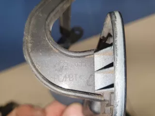8T0955636A Крышка форсунки омывателя фары правая Audi A5 (S5,RS5) 1 Арт Z250224, вид 3