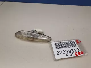 63136932997 Указатель поворота в крыло правый BMW 3 E90/E91/E92/E93 Арт Z251589, вид 1