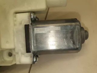 51337455082 Моторчик стеклоподъёмника передний левый BMW 5 G30/G31 Арт Z262557, вид 3