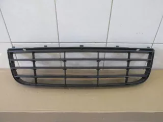  Решетка в бампер центральная Volkswagen Jetta 2 Арт SM10042567, вид 1