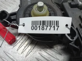 105848204,5WK49204CBF Моторчик стеклоподъемника Audi A4 B7 Арт 00187717, вид 4