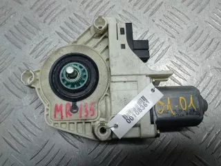 8F0959802D,977004101 Моторчик стеклоподъемника Audi A6 C6 (S6,RS6) Арт 00108361, вид 1