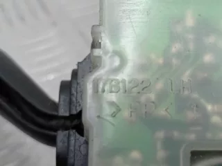 17D419 Переключатель подрулевой (стрекоза) Mazda Tribute 1 Арт 00159657, вид 4