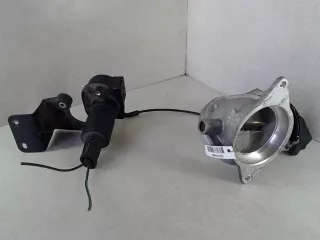1.3631703562021E+32 заслонка дроссельная BMW 5 E39 Арт 20014105, вид 1