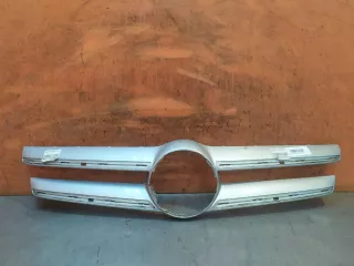 A15688802609775, A1568880260 накладка решетки радиатора Mercedes CLA c117 Арт 218795PM, вид 1