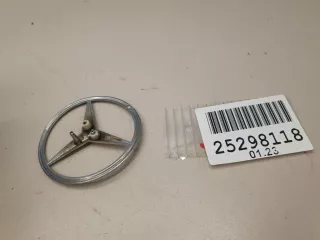A2058174500 Эмблема крышки багажника Mercedes C W205 Арт Z278512, вид 4
