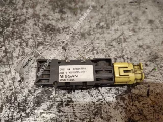985829U00A Датчик удара Nissan Note E11 Арт 00025898S