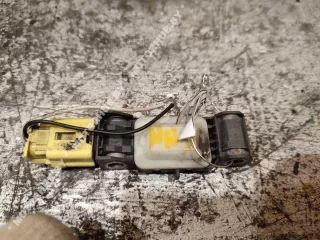 985829U00A Датчик удара Nissan Note E11 Арт 00025898S, вид 3