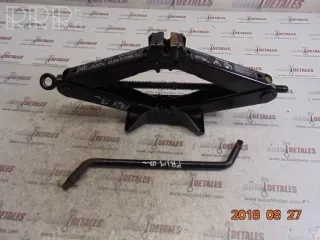 99550, av700 , artADT22787 Домкрат Nissan Primera 12 Арт ADT22787, вид 1
