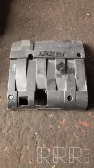 46784460 , artGSD32178 Декоративная крышка двигателя Fiat Stilo Арт GSD32178, вид 1