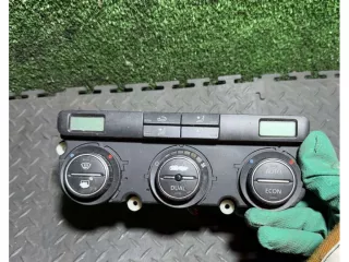 74677530 Блок управления печки/климат-контроля Volkswagen Passat B6 Арт 40603, вид 1