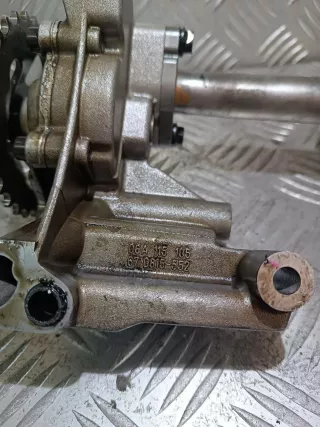 06A115105 Насос масляный Volkswagen Jetta 5 Арт 33085, вид 6