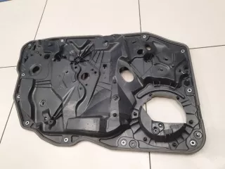 7P6837462B Кронштейн стеклоподъемника передней правой двери Volkswagen Touareg 2 Арт Z282719, вид 2