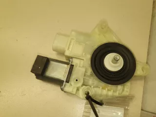 51357181703 Моторчик стеклоподъёмника задний левый BMW 5 G30/G31 Арт ZAP283483, вид 1