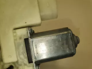 51357181703 Моторчик стеклоподъёмника задний левый BMW 5 G30/G31 Арт ZAP283483, вид 2
