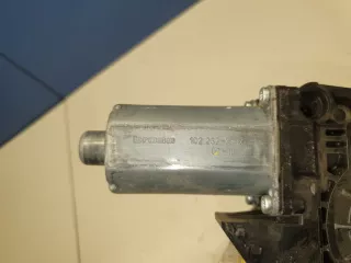 4E1959802B Моторчик стеклоподъёмника передний правый Audi A8 D3 (S8) Арт ZAP283503, вид 2