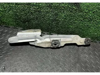 8d5827301c Петля крышки багажника Audi A4 B5 Арт 40764, вид 2