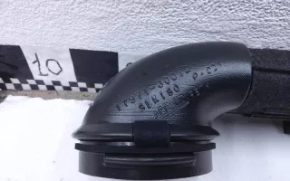 1797130010 Патрубок воздушного фильтра Toyota Land Cruiser Prado 150 Арт A992946T, вид 3