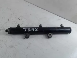 a2c20001330,4R8Q9D280AA планка топливная Peugeot 607 Арт 22028064, вид 2