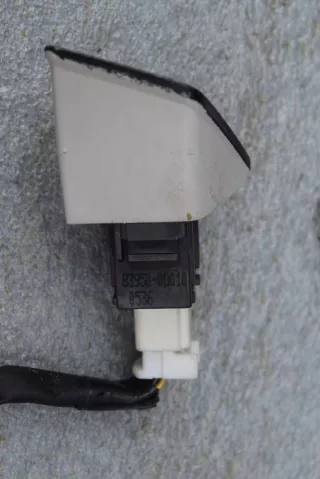 839500D010 Кнопка (выключатель) Toyota Yaris 2 Арт Z35-1102-1, вид 2