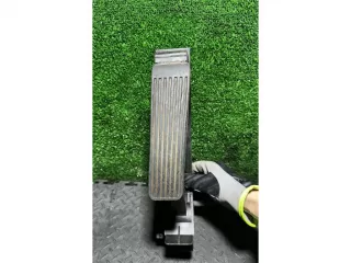 A2033000504 Педаль газа Mercedes C W203 Арт 42632, вид 3
