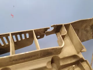 BCW8507M1F Кронштейн решетки радиатора Mazda 3 BL Арт ZAP292680, вид 2