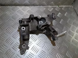 9684613880 Кронштейн Peugeot Partner 2 restailing Арт 34922
