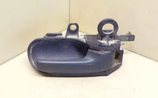  Ручка внутренняя задняя правая Toyota Yaris 1 Арт 2044328
