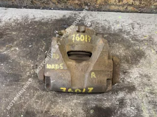  Суппорт передний правый Renault Duster 1 Арт 00076017