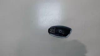 826720001R Ручка внутренняя передняя правая Renault Megane 3 Арт 8220899, вид 2