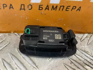 a0009064306 Плафон освещения салона Mercedes CLS C257 Арт MA118664, вид 2