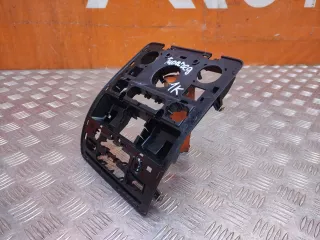 7P6947105AC81U, 7p6947001 кронштейн плафона салона Volkswagen Touareg 2 Арт AR190827, вид 3