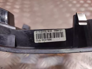 7P6947105AC81U, 7p6947001 кронштейн плафона салона Volkswagen Touareg 2 Арт AR190827, вид 6