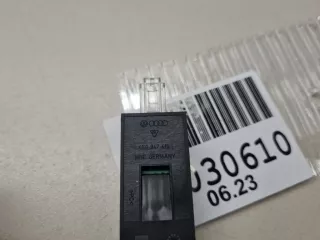 4E0947415 Плафон салонный Audi A4 B9 Арт Z300934, вид 2