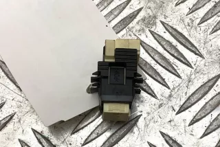 '6876896' , art5245656 Выключатель концевой (концевик) BMW 3 F30/F31/GT F34 Арт 5245656, вид 1
